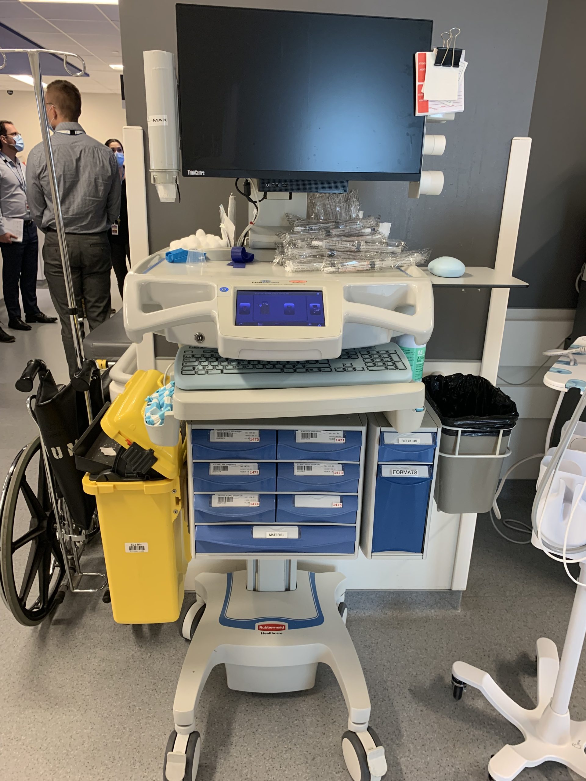 CHUM - Chariot de soins mobile avec ordinateur