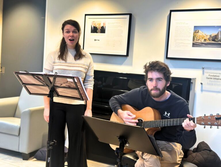 Mathilde Duval-Laplante et Anthony Gagnon Boisvert, duo guitare-voix Mathilde et Anthony